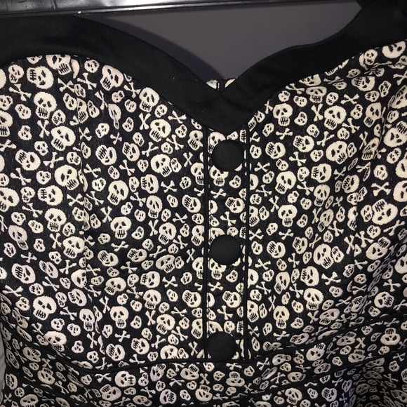 Jawbreaker gothic heartline dress - Picture 4 of 5